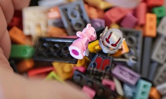 Crafting Your Own Super Hero Universe: The Art of MOC Minifigures